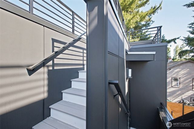 9811 Linden Avenue N, Seattle, WA 98103