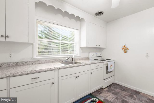 141 FORT KING DR, Colonial Beach, VA 22443