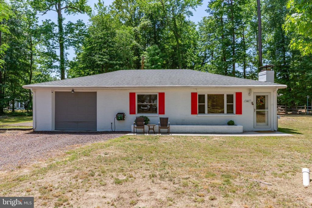 141 FORT KING DR, Colonial Beach, VA 22443