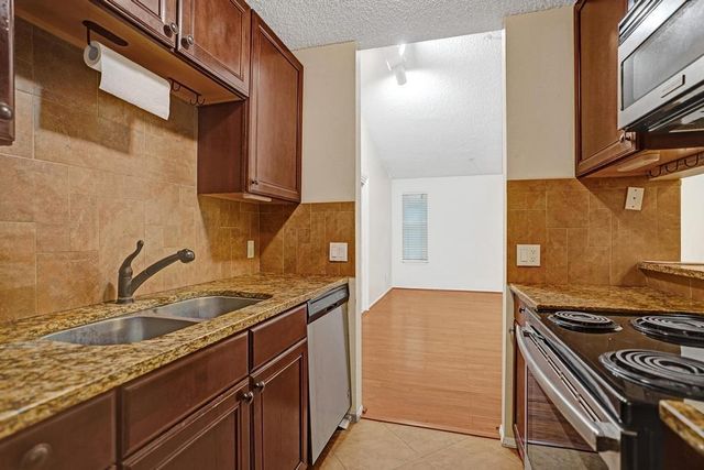 2301 N Congress Avenue 27, Boynton Beach, FL 33426