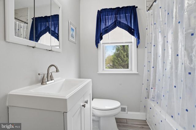 22 VALLEY VIEW RD, Hamilton, NJ 08620