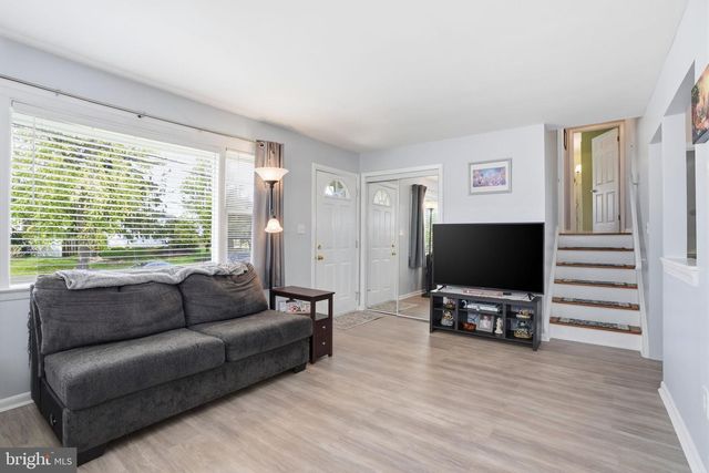 22 VALLEY VIEW RD, Hamilton, NJ 08620