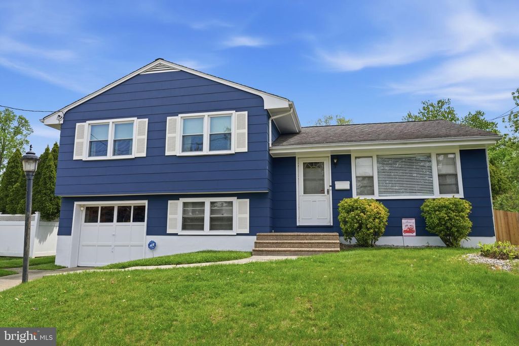 22 VALLEY VIEW RD, Hamilton, NJ 08620
