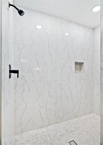 4 Forfar Drive, Bella Vista, AR 72715