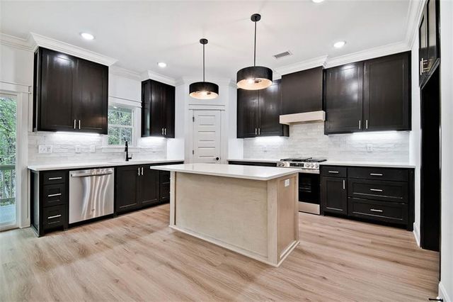 4 Forfar Drive, Bella Vista, AR 72715