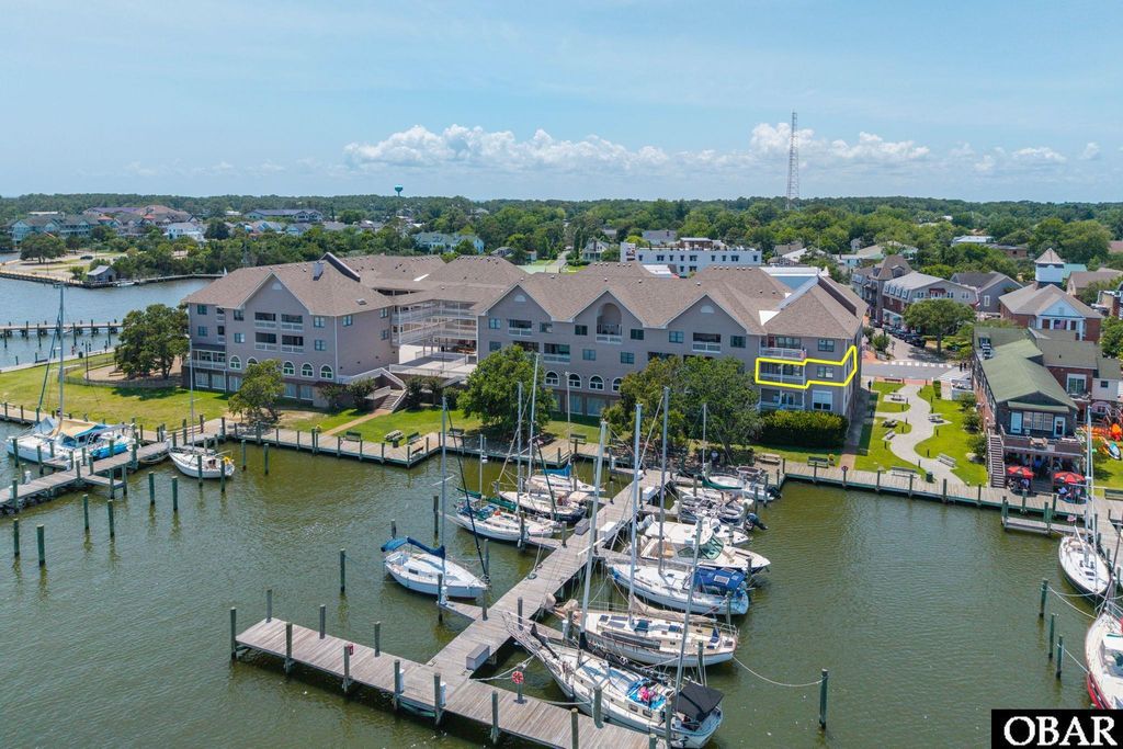 Image 1 of property listing at 207 Queen Elizabeth Ave # 6, Manteo, NC 27954