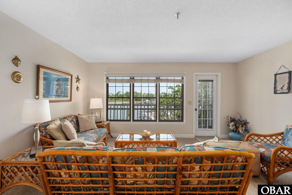 Image 14 of property listing at 207 Queen Elizabeth Ave # 6, Manteo, NC 27954