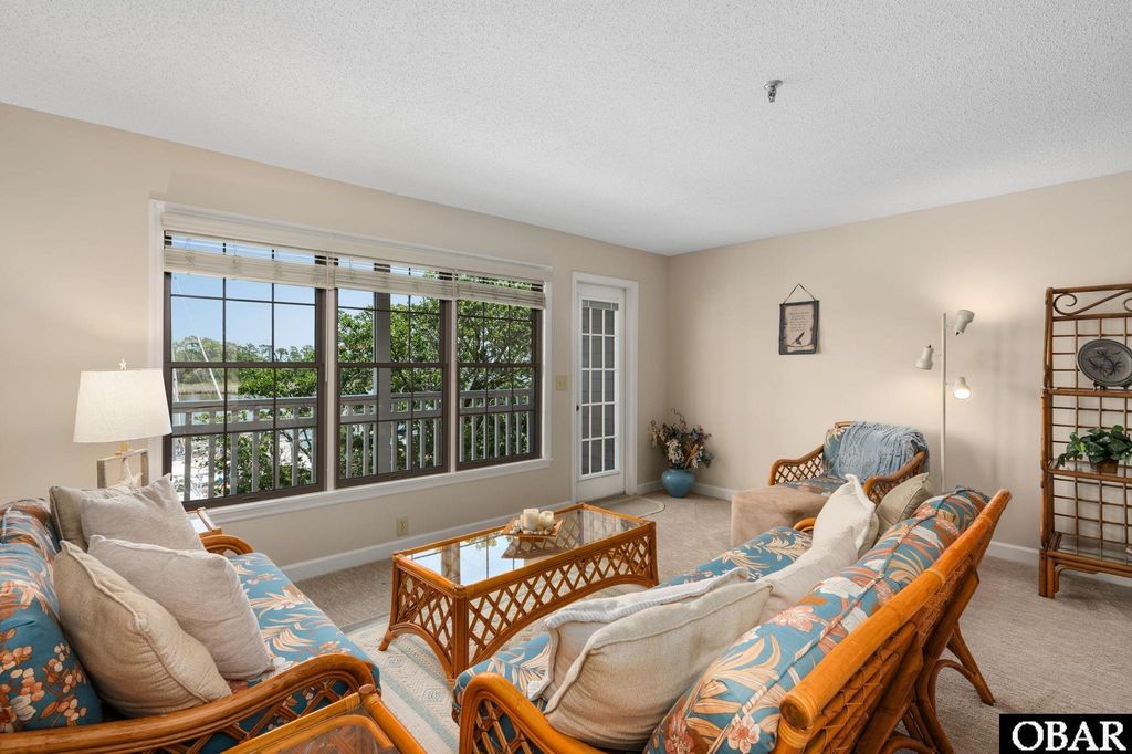 Image 15 of property listing at 207 Queen Elizabeth Ave # 6, Manteo, NC 27954