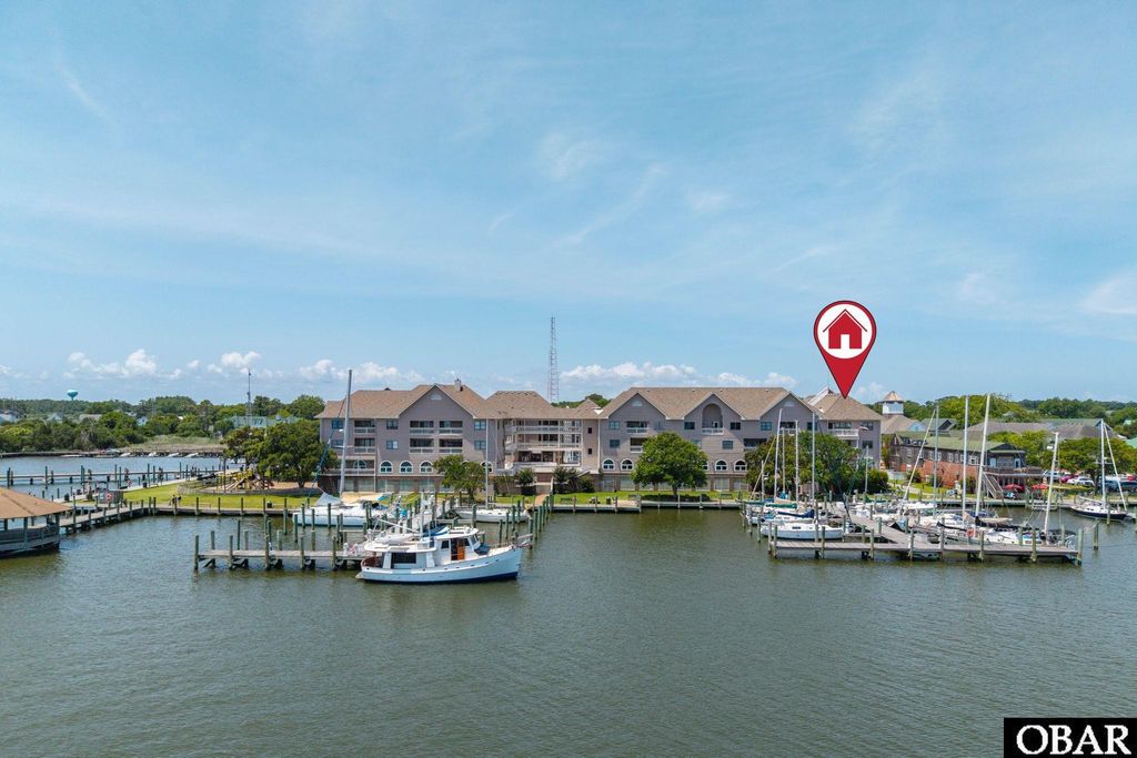 Image 4 of property listing at 207 Queen Elizabeth Ave # 6, Manteo, NC 27954