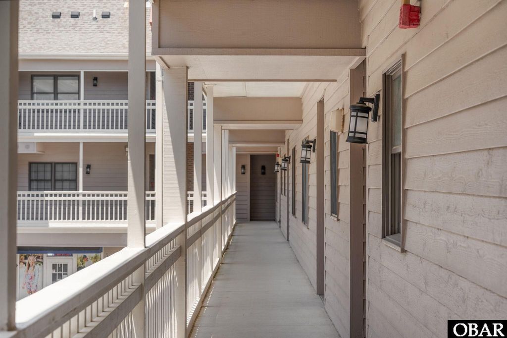 Image 43 of property listing at 207 Queen Elizabeth Ave # 6, Manteo, NC 27954
