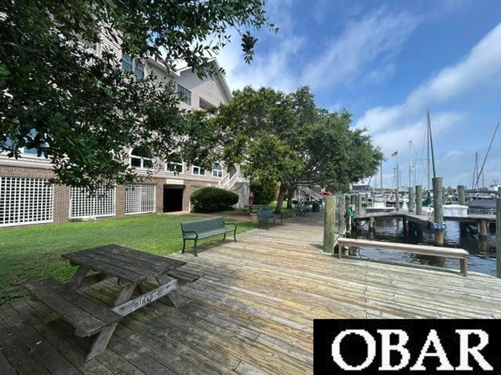 Image 52 of property listing at 207 Queen Elizabeth Ave # 6, Manteo, NC 27954