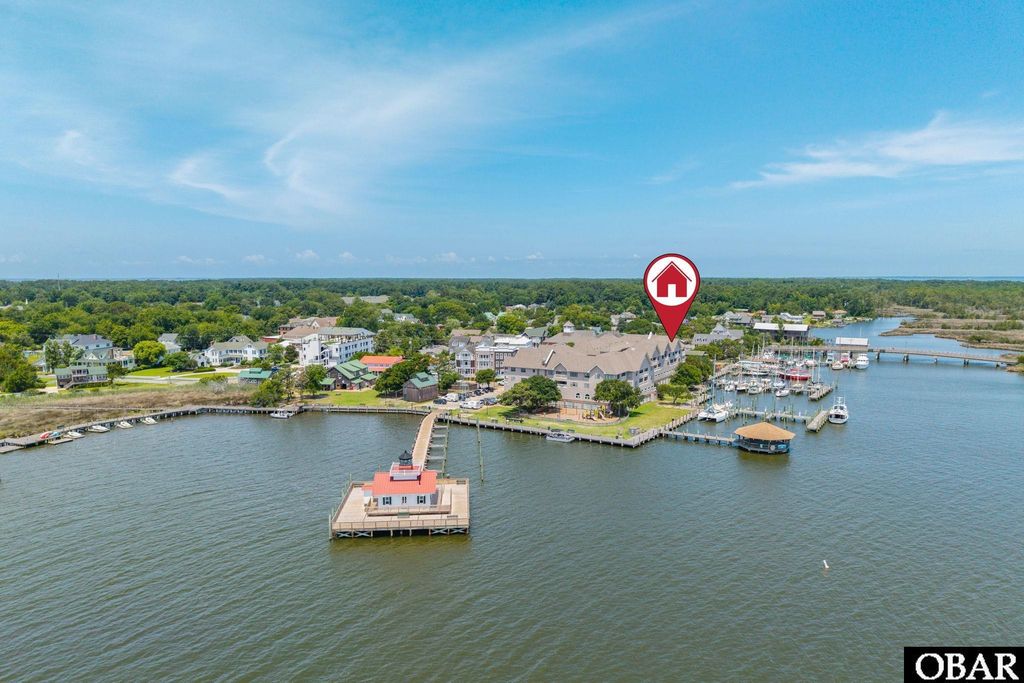Image 54 of property listing at 207 Queen Elizabeth Ave # 6, Manteo, NC 27954