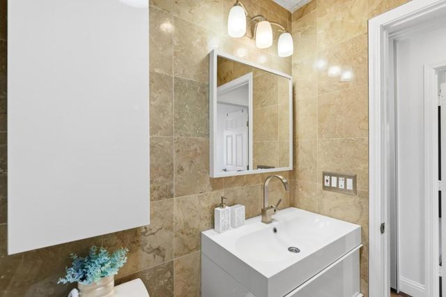 40489 Davis Street, Fremont, CA 94538