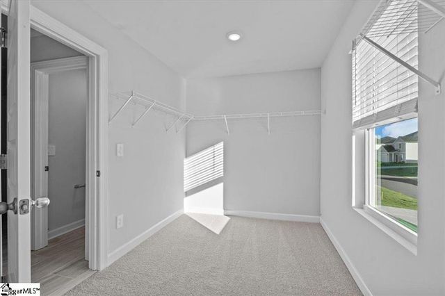 584 Cozy Bluff Road, Spartanburg, SC 29301