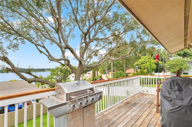 2202 TOPPING PLACE, Eustis, FL 32726