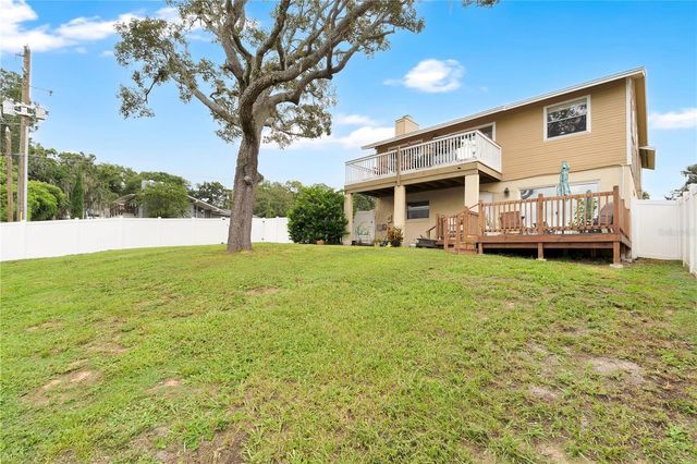 2202 TOPPING PLACE, Eustis, FL 32726