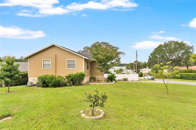 2202 TOPPING PLACE, Eustis, FL 32726