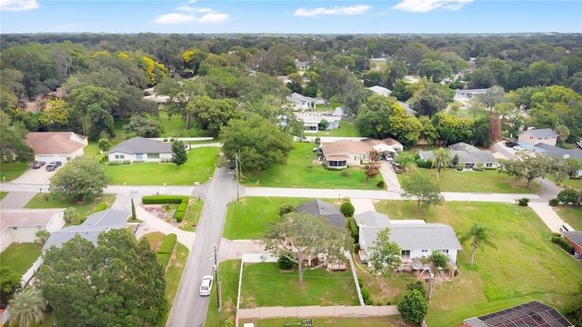 2202 TOPPING PLACE, Eustis, FL 32726