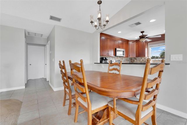 2202 TOPPING PLACE, Eustis, FL 32726