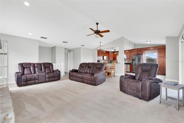 2202 TOPPING PLACE, Eustis, FL 32726