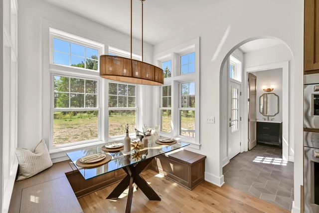 1055 Red Barn LANE, Elm Grove, WI 53122