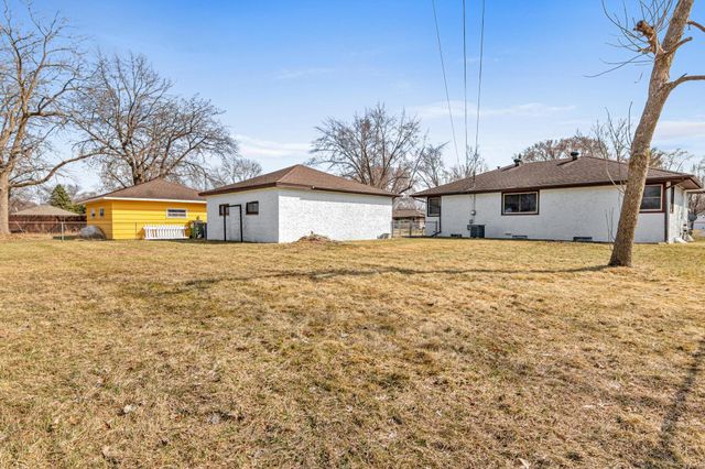 2865 115th Lane NW, Coon Rapids, MN 55433