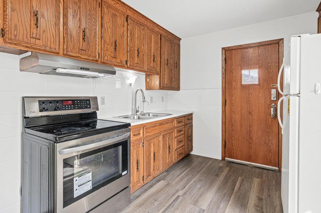 2865 115th Lane NW, Coon Rapids, MN 55433