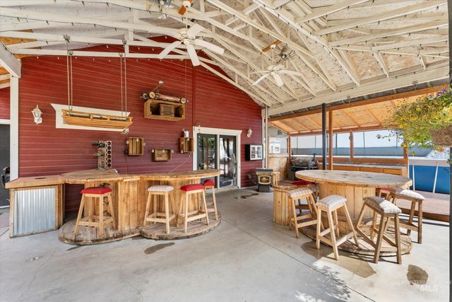 527 N N Marteeson, Kuna, ID 83634