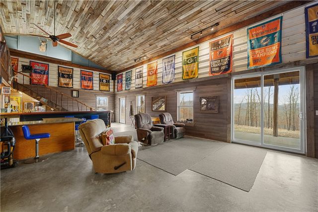 553 Madison 6615, Huntsville, AR 72740