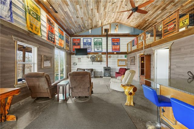 553 Madison 6615, Huntsville, AR 72740