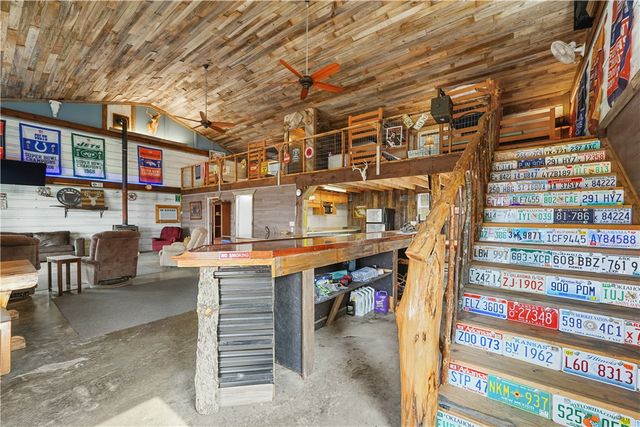 553 Madison 6615, Huntsville, AR 72740