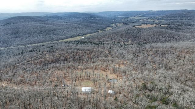 553 Madison 6615, Huntsville, AR 72740