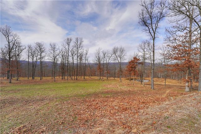 553 Madison 6615, Huntsville, AR 72740