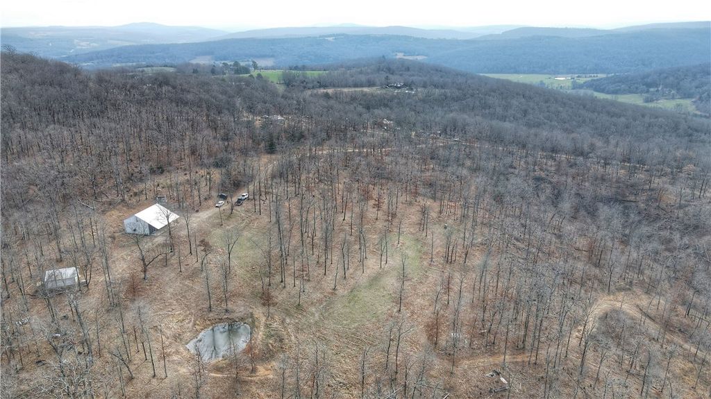 553 Madison 6615, Huntsville, AR 72740