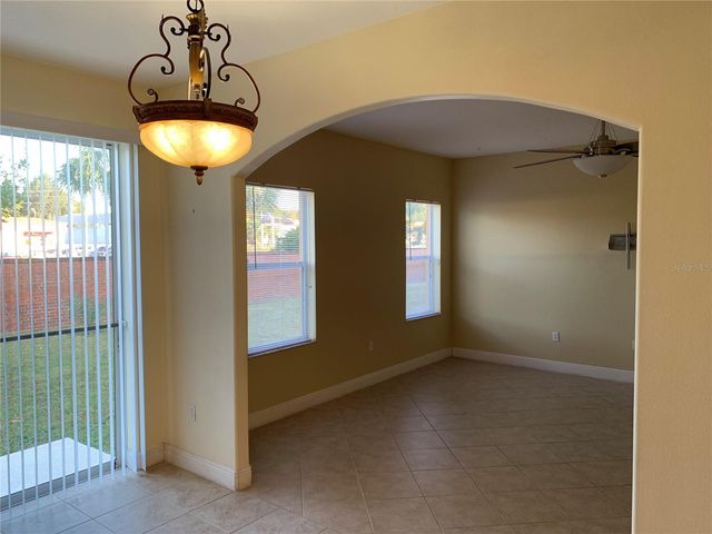 8810 CAMERON CREST DRIVE, Tampa, FL 33626