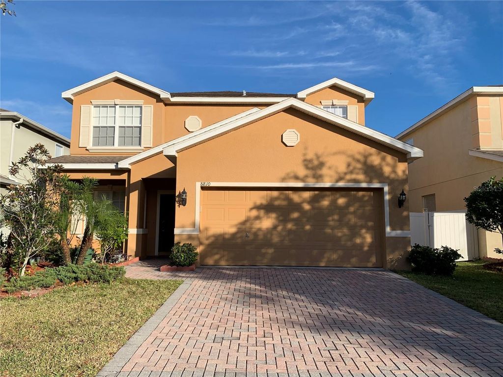 8810 CAMERON CREST DRIVE, Tampa, FL 33626