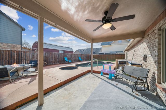 7705 N 127th East Avenue, Owasso, OK 74055