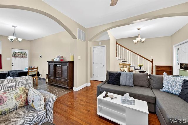 4448 Itaska Street, St Louis, MO 63116
