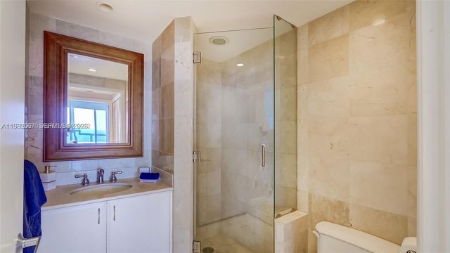 6365 Collins Ave 3802, Miami Beach, FL 33141