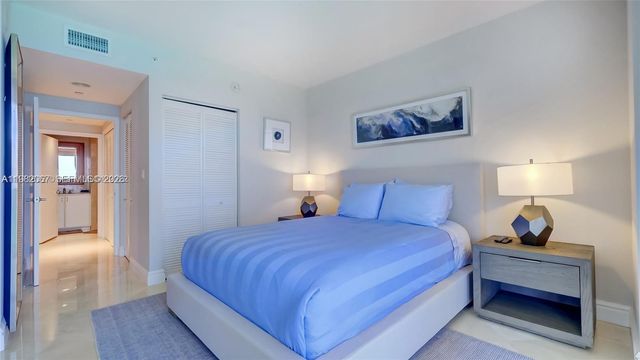6365 Collins Ave 3802, Miami Beach, FL 33141