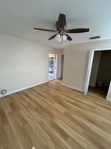 5795 SE Mitzi Lane, Stuart, FL 34997
