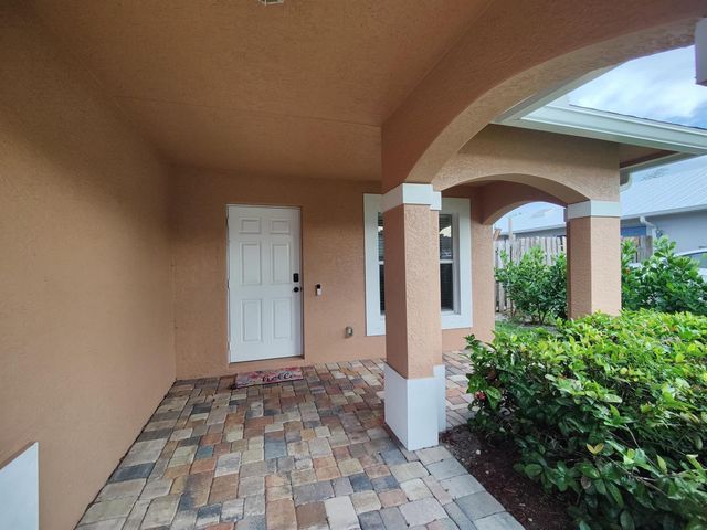 5795 SE Mitzi Lane, Stuart, FL 34997