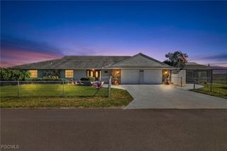 1818 Cherie LN, North Fort Myers, FL 33917