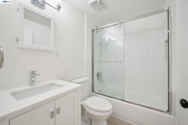 776 Poinciana St, Hayward, CA 94545