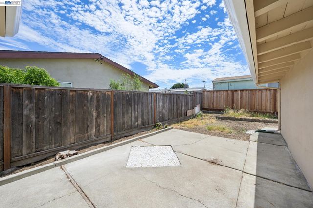776 Poinciana St, Hayward, CA 94545