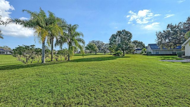 10084 CHERRY HILLS AVE CIR, Bradenton, FL 34202