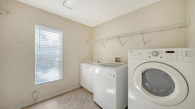 10084 CHERRY HILLS AVE CIR, Bradenton, FL 34202