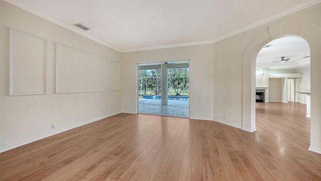 10084 CHERRY HILLS AVE CIR, Bradenton, FL 34202