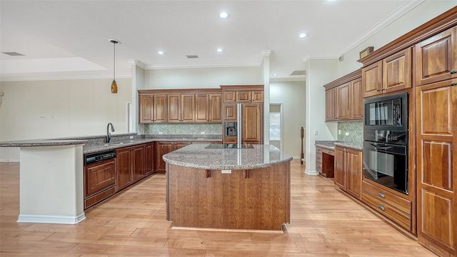 10084 CHERRY HILLS AVE CIR, Bradenton, FL 34202