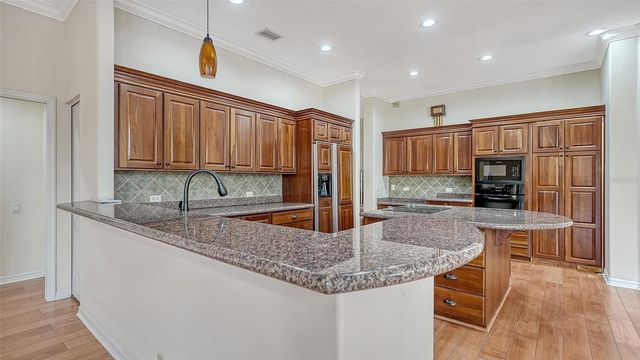 10084 CHERRY HILLS AVE CIR, Bradenton, FL 34202